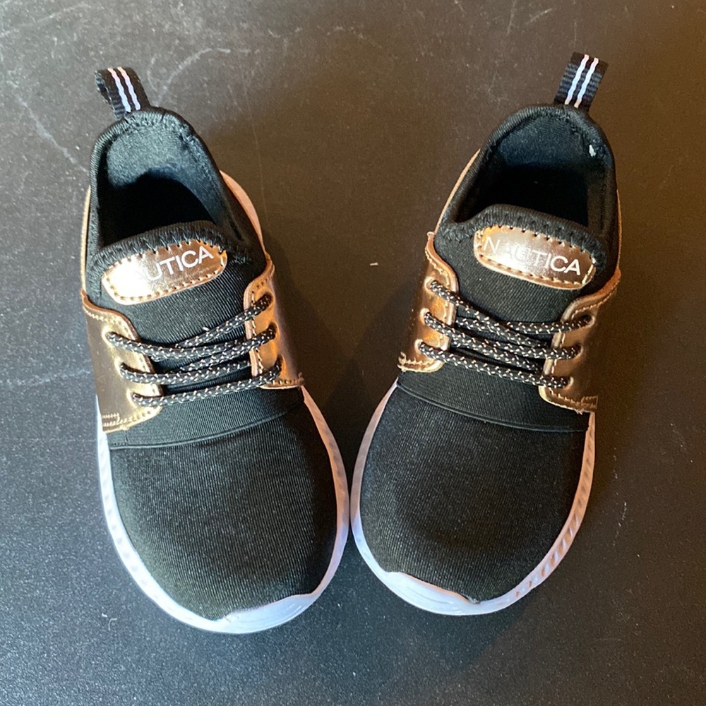 NEW Nautica sneakers